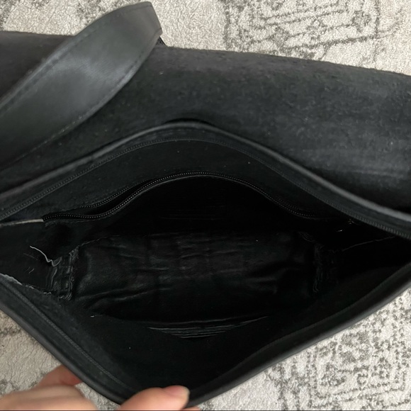 Vintage authentic Coach messenger bag - Picture 8 of 11